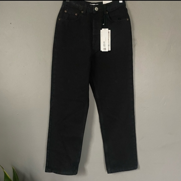 ZARA Straight Leg Button Fly High Rise Ankle Black Jeans NWT Size 4 - Picture 2 of 7